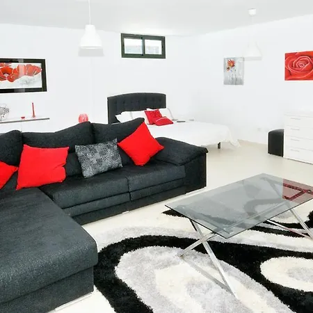 Playa Blanca Sleeps 12 Pool Air Con Wifi *